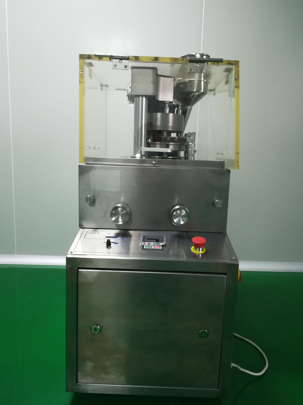 江西人初健康用品有限公司壓片機 江西人初健康用品有限公司壓片機